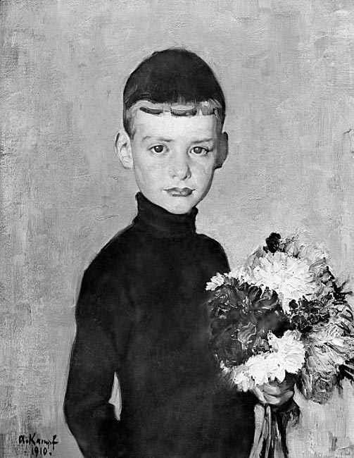 Boy with flower bouquet (Мальчик с букетом цветов)