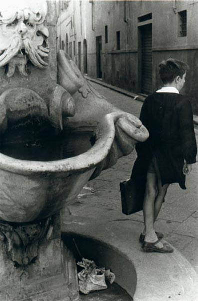 Boy at a well (Мальчик, стоящий спиной), 1957