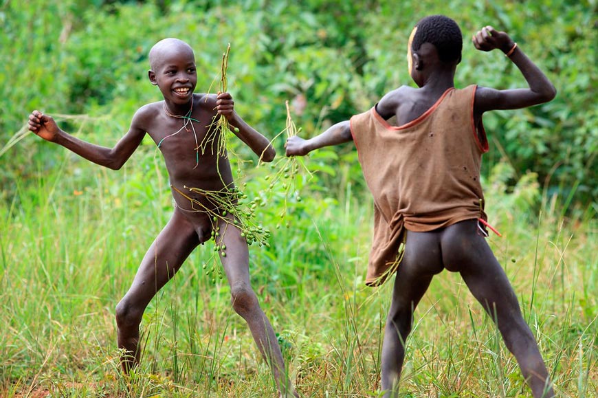 Suri Boys (Мальчики из племени Сури), 2012