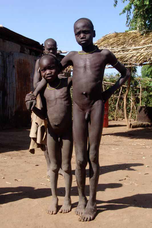 Mursi boys (Мальчики народа Мурси), 2005