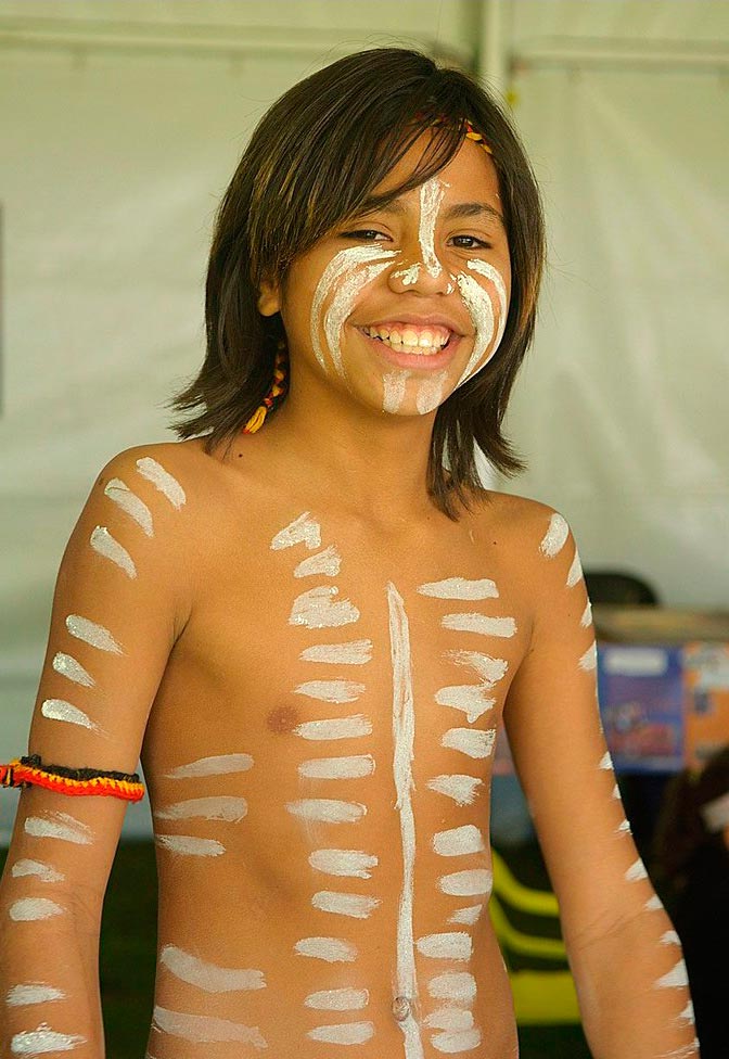 Noongar boy with body paint / Yeeyuf (Мальчик-нунгар с раскрашенным телом / Йеюф), 2010