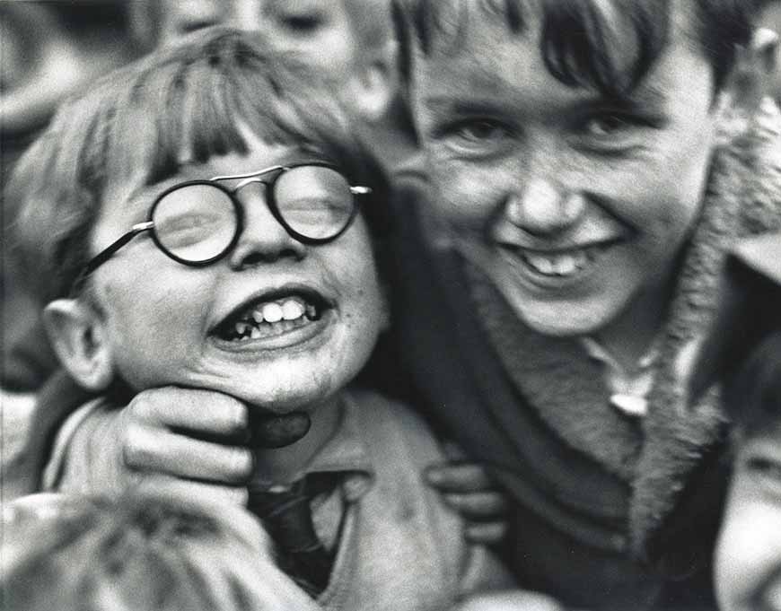 Two grinning boys (Два гримасничающихся мальчика), 1965