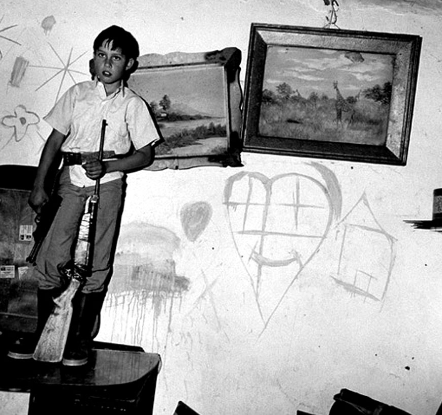 Boy with guns (Мальчик с ружьями), 1993