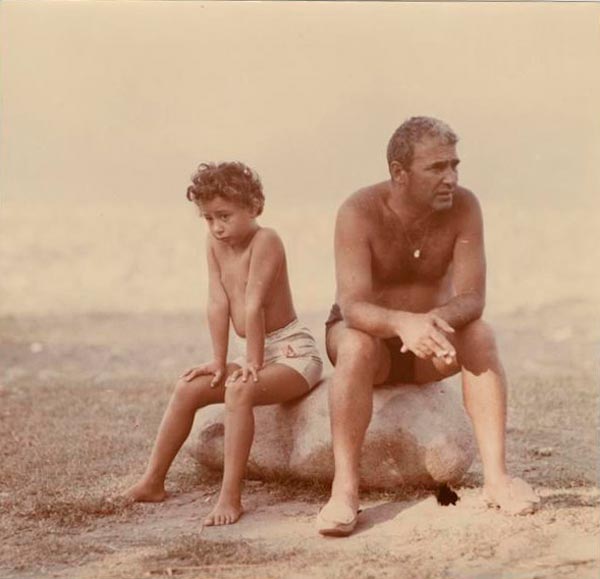 Нодар Думбадзе с сыном (Nodar Dumbadze with his son), 1960-е