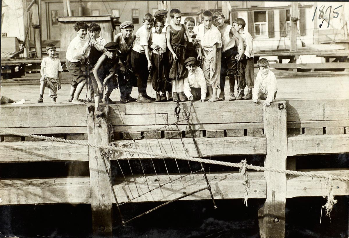 Boys on a Wharf (Мальчики на причале), 1910s