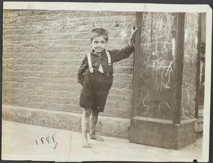 Graffiti and Little Boy (Граффити и мальчик), 1910s