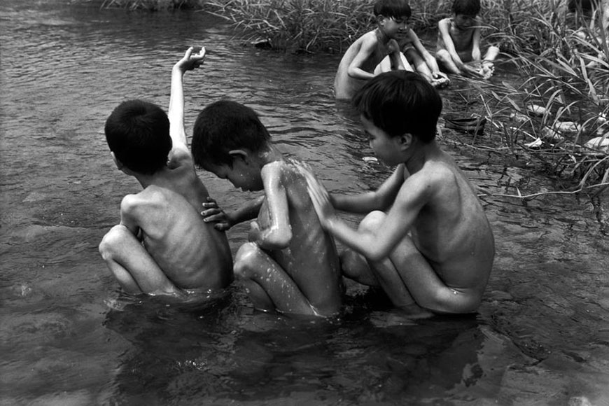 Village of San Jang Ri, located on the frontline between South and North Korea, 1951