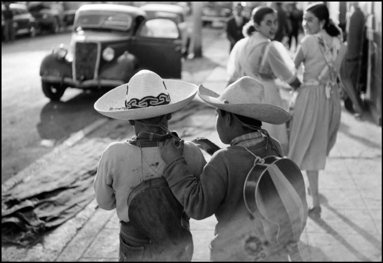 Sombreros (Сомбреро), 1954