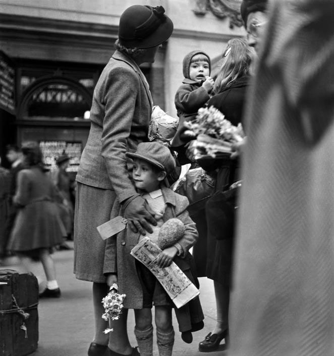 Train station (Железнодорожная станция), 1950