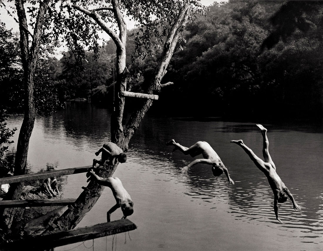 Boys Swimming on the Patapsco River (Мальчишки купаются в Патапско Ривер), Maryland, USA, 1933