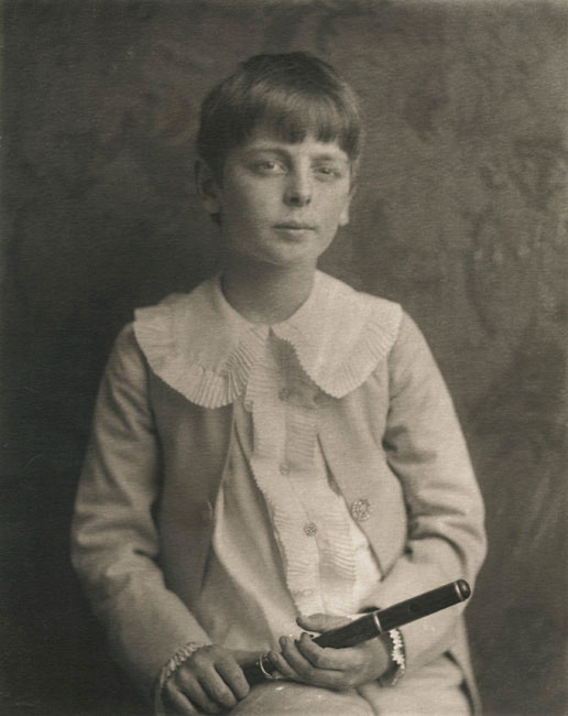 David Bolton as the Flautist (Дэвид Боултон в качестве флейтиста), c.1900