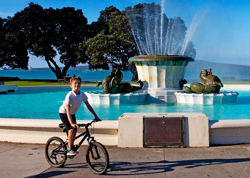 Мальчишки и велосипеды *  Boys and bicycles