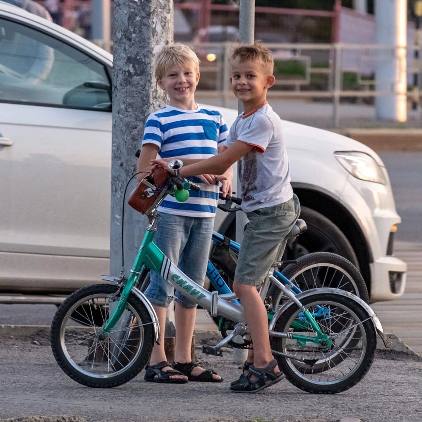 Мальчишки и велосипеды *  Boys and bicycles