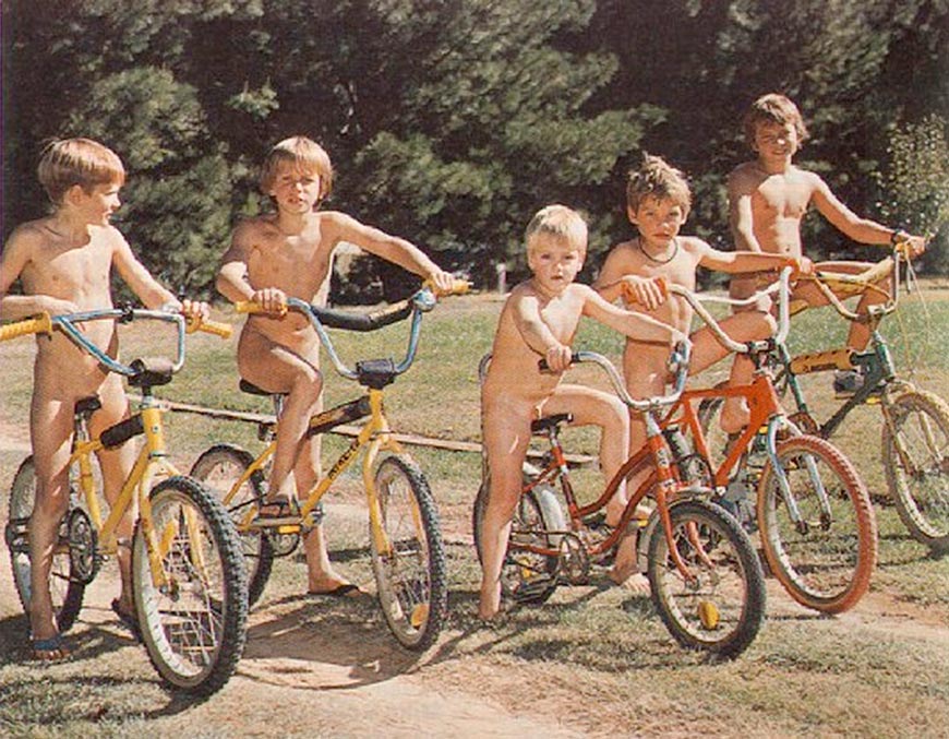 Мальчишки и велосипеды *  Boys and bicycles
