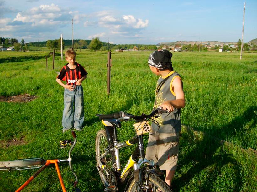 Мальчишки и велосипеды *  Boys and bicycles