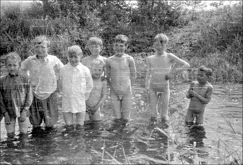 Jungs beim Baden (Купающиеся мальчишки)