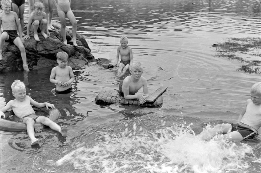 Badeliv i Korsvika (Купание в Корсвике), 1952