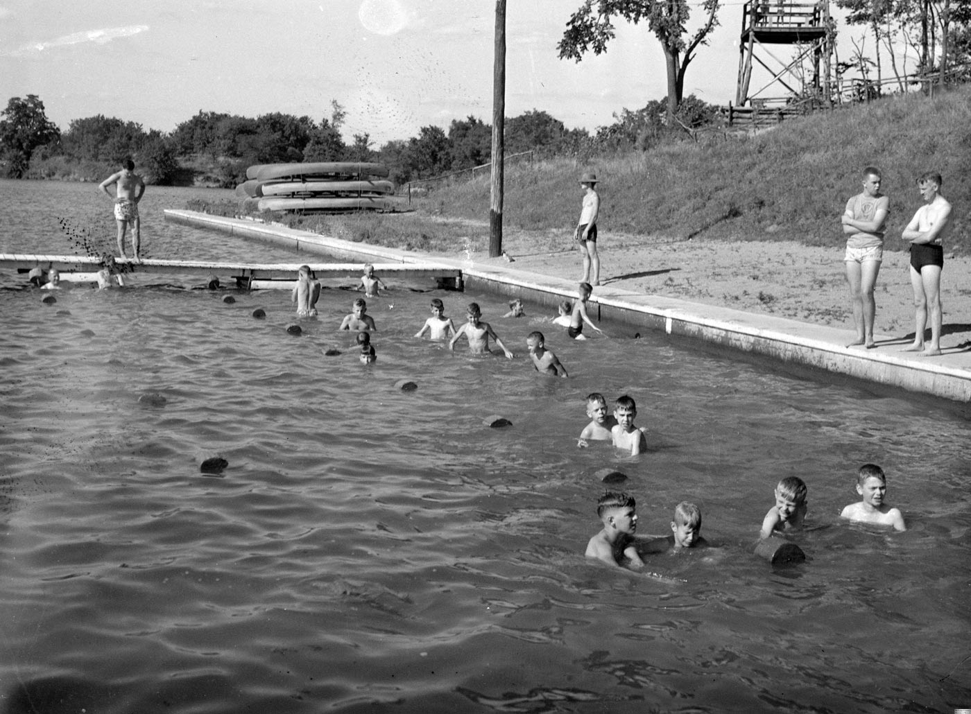 Boy Scout Camp (Лагерь мальчиков-скаутов), 1948