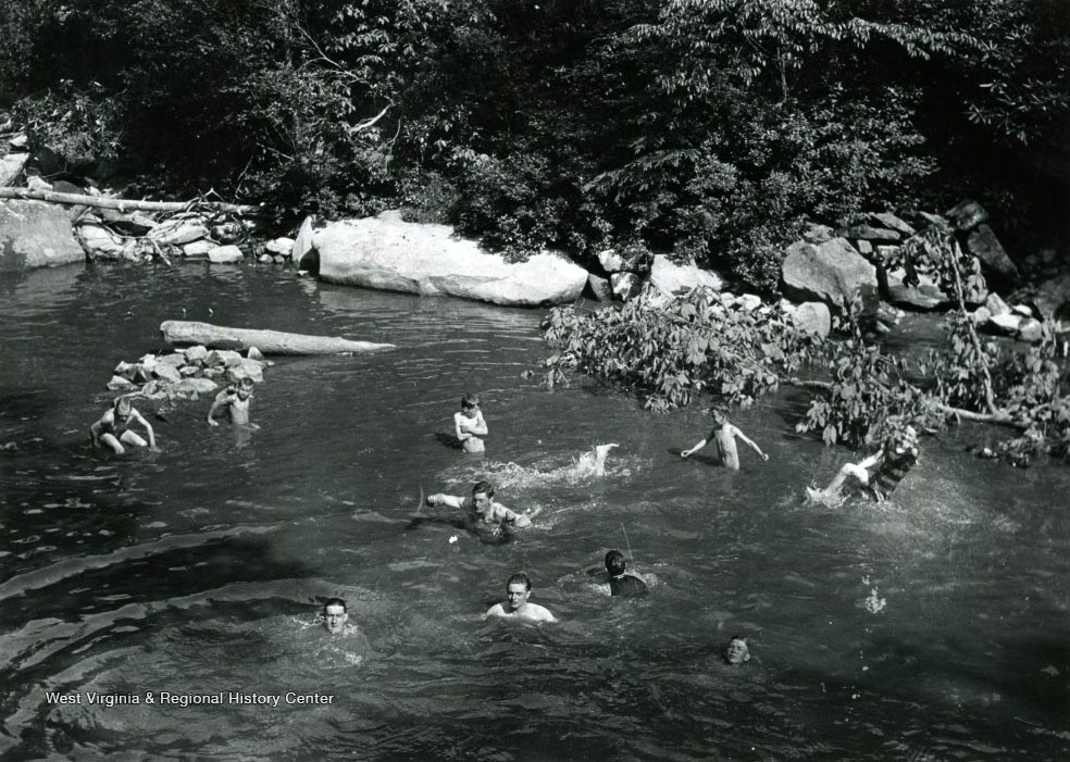 Gyuandotte River (Река Гайандотт), c.1915