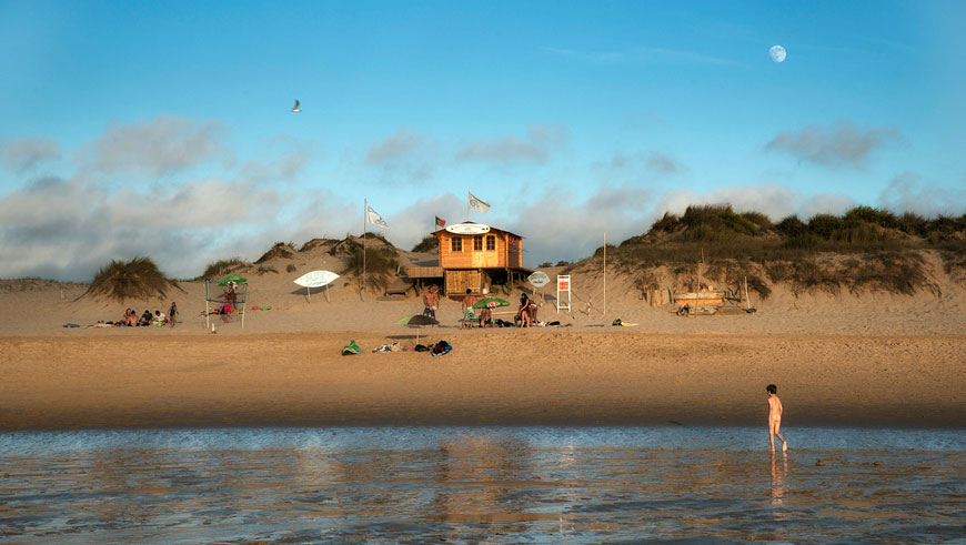 Naked boy on the beach (Голый мальчик на пляже), 2014