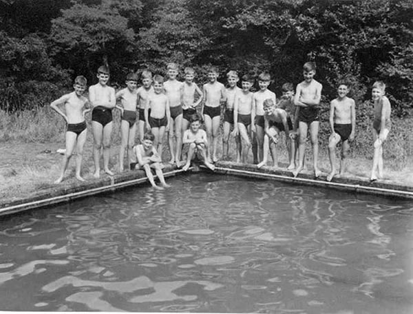 Swimming pool (Бассейн), c.1951