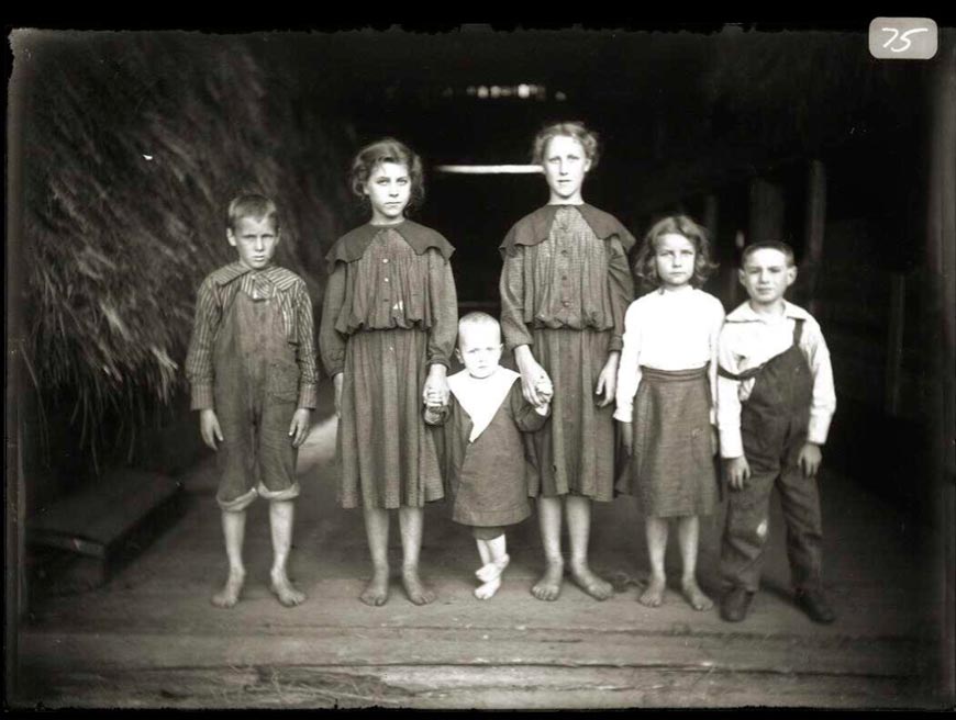 Unidentified children (Неизвестные дети), c.1910