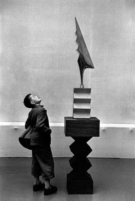 Sculpture by Constantin BRANCUSI 'The sun salutes the cock' (Скульптура Константина Бранкузи 'Солнце салютует петуху'), 1955