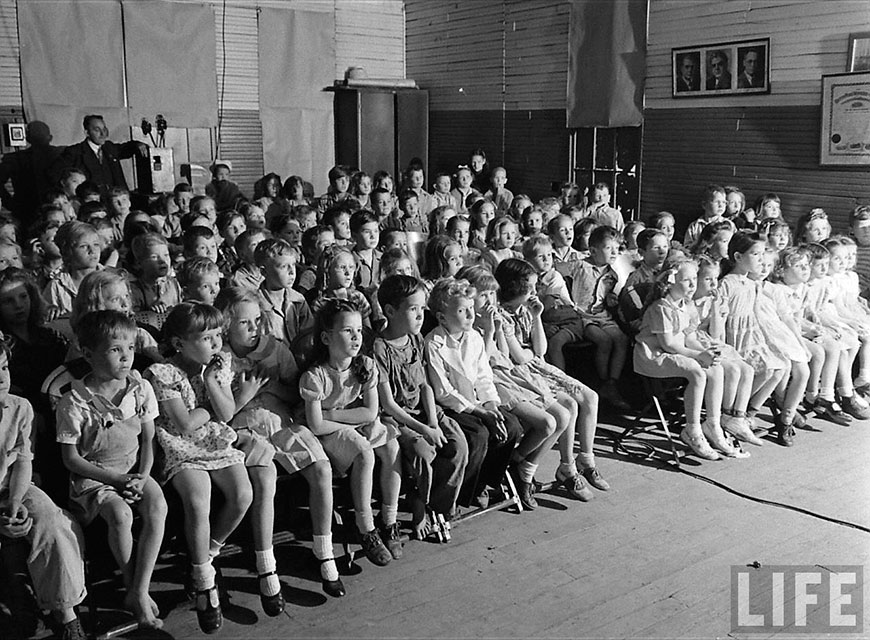 Dedication Of Miner'S Recreation Center (Открытие центра отдыха шахтёров), June 1946