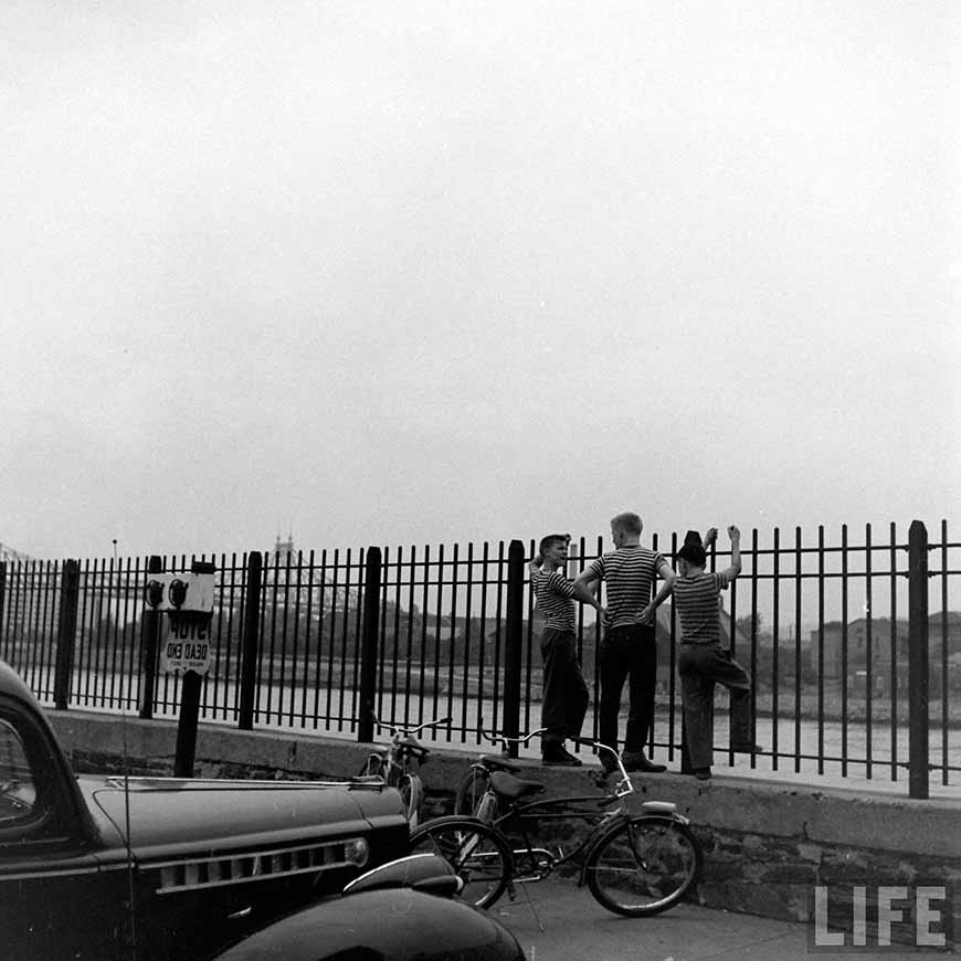 N.Y. Boys' Summer Home, New York (Лето нью-йоркских мальчишек), July 1948