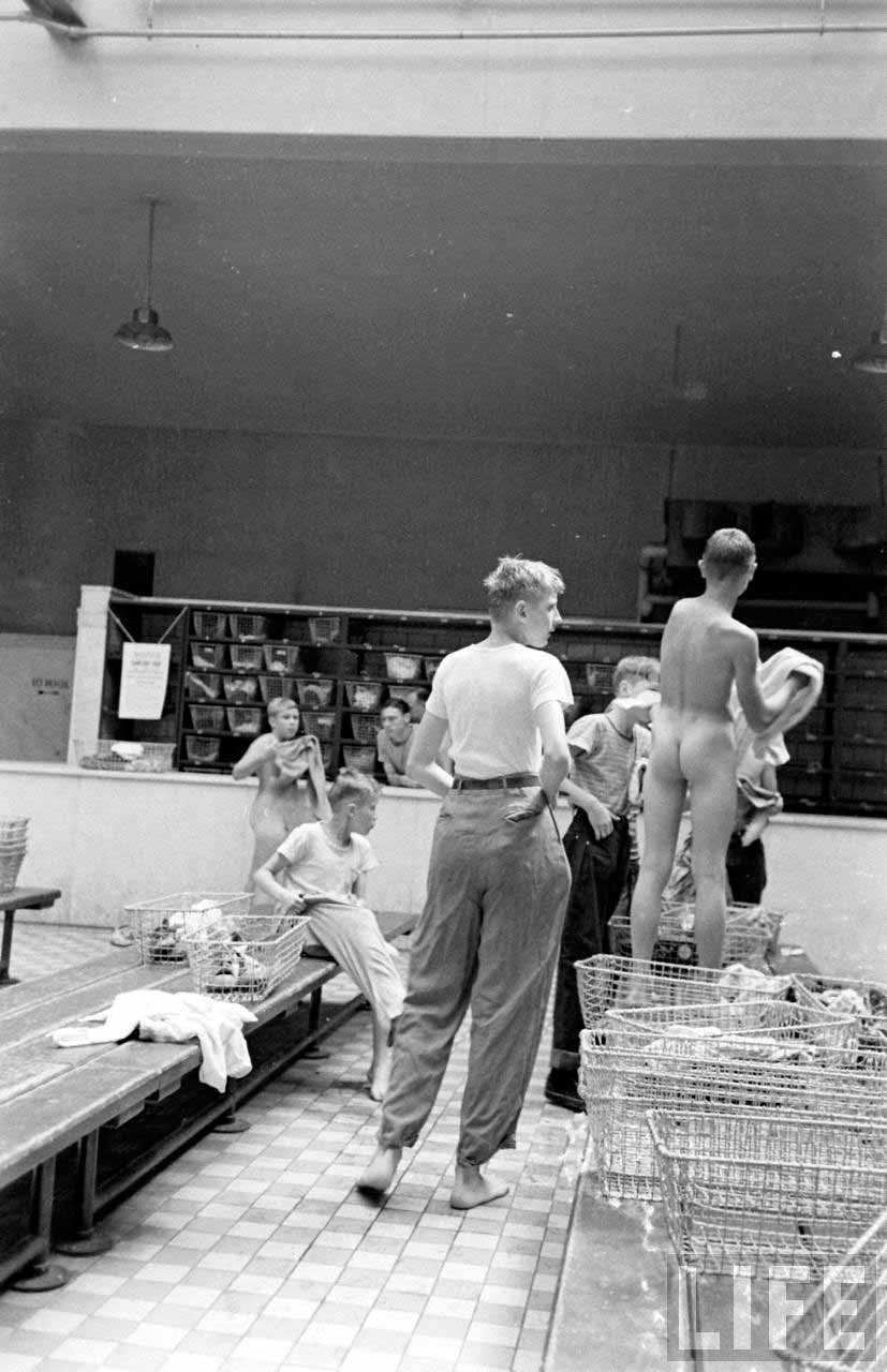 N.Y. Boys' Summer Home, New York (Лето нью-йоркских мальчишек), July 1948