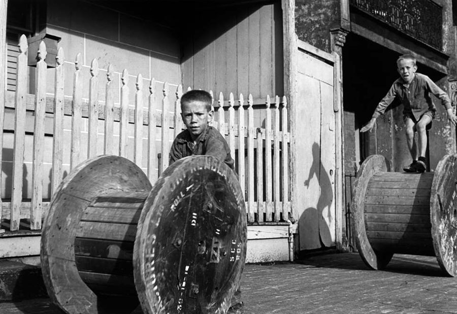 Saturday arvo, Chippendale, New South Wales (Субботнее занятие, Чиппендайл), 1960