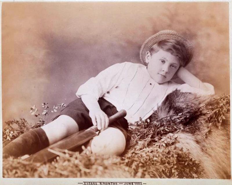 Justin aged 8 years and 8 months (Джастин в возрасте 8 лет и 8 месяцев), June 1883