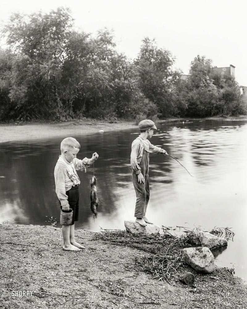 Fishermen at Summit (Встреча рыбаков), c.1900