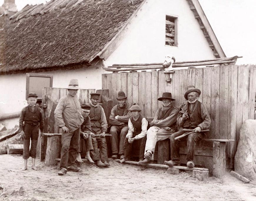 Fishermen in Hornbaek north of Helsingør (Рыбаки в Хорнбеке к северу от Хельсингёра), 1880s