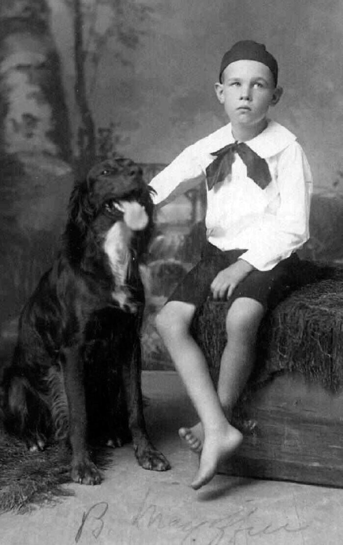 [boy with dog / мальчик с собакой], 1890s