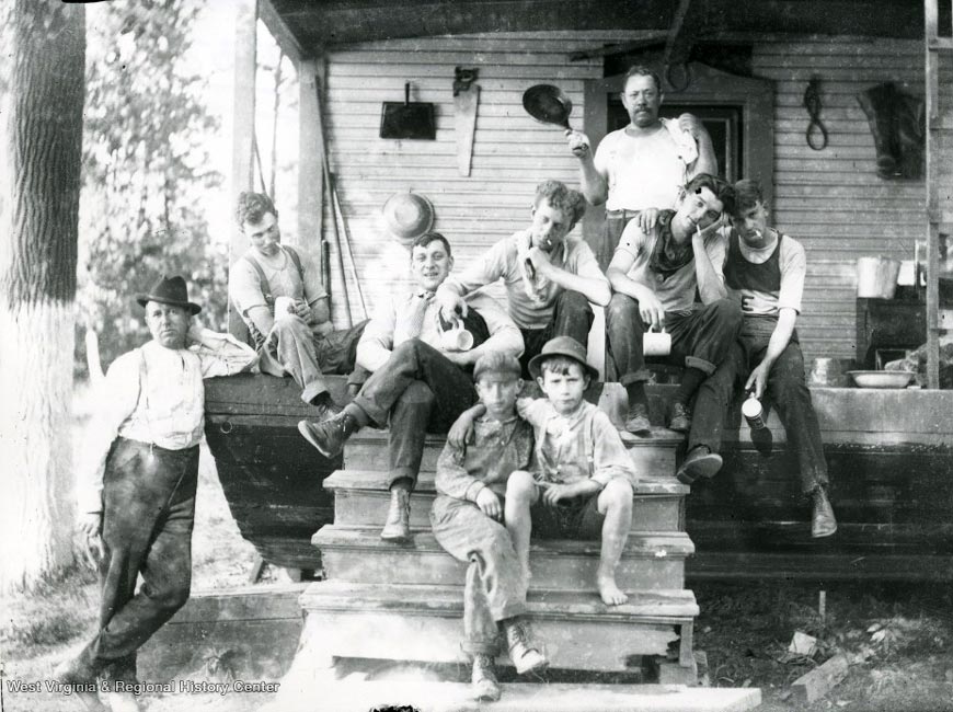 Group Portrait (Групповой портрет), c.1900