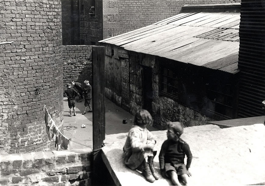 School holidays in the Gorbals (Школьные каникулы в Горбалс), Aug.1926