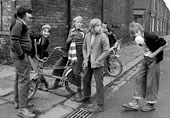 Children in the village of Gin Pit / Дети в деревне Джин Пит