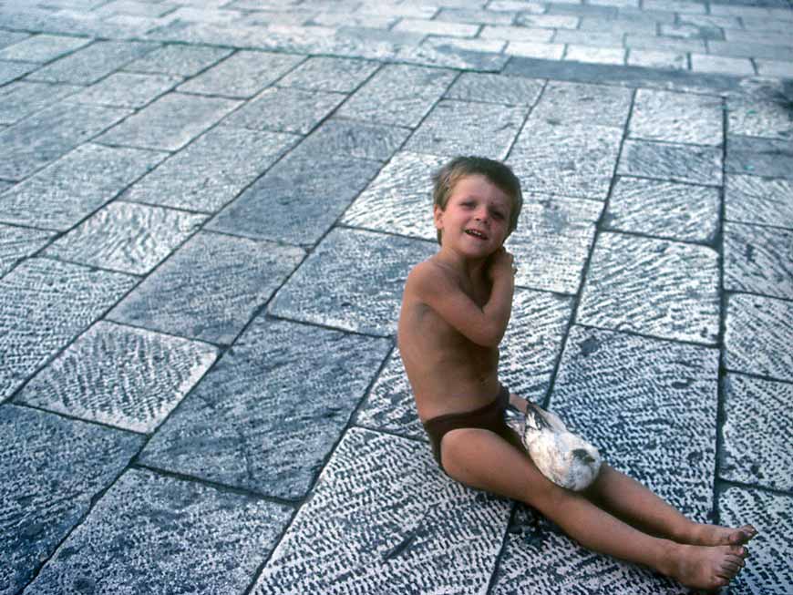 Croatian Boy with Pigeon (Хорватский мальчик с голубем), 1982