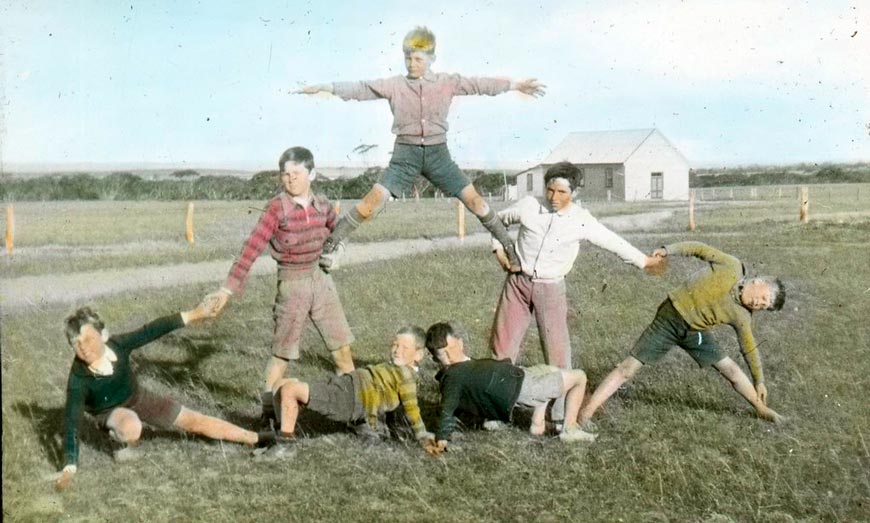 Boys' Club 'pyramid (Пирамида Клуба мальчиков), 1935