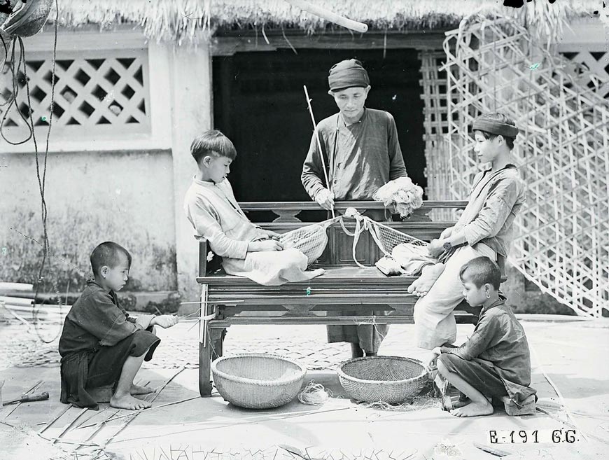 Fabrication des filets (Изготовление сетей), 1920-1929