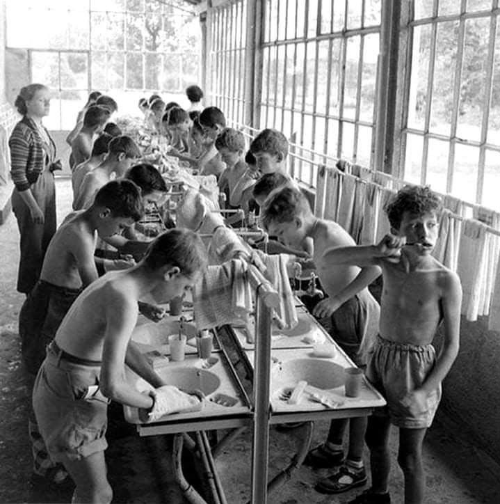Colonie de vacances de Montboissier (Лагерь отдыха Монбуасье), 1957