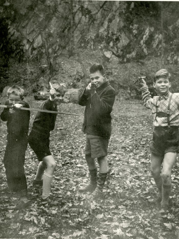 Recreational Game (Развлекательная игра), 1950s
