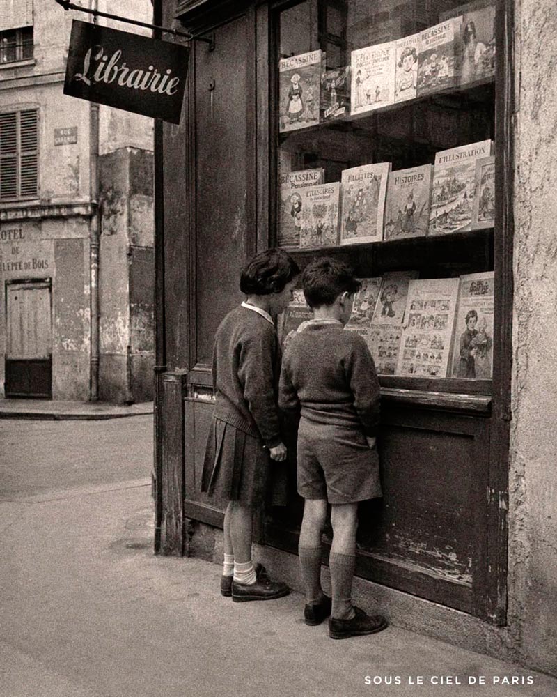 Les petits rêveurs de la librairie (Маленькие мечтатели у книжного магазина)