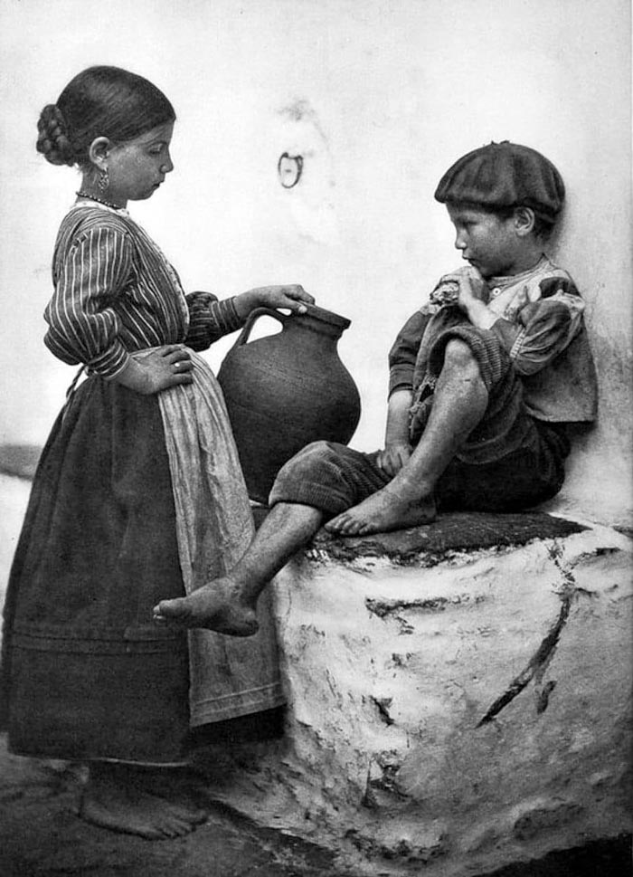 Brother and sister (Брат и сестра), 1920s