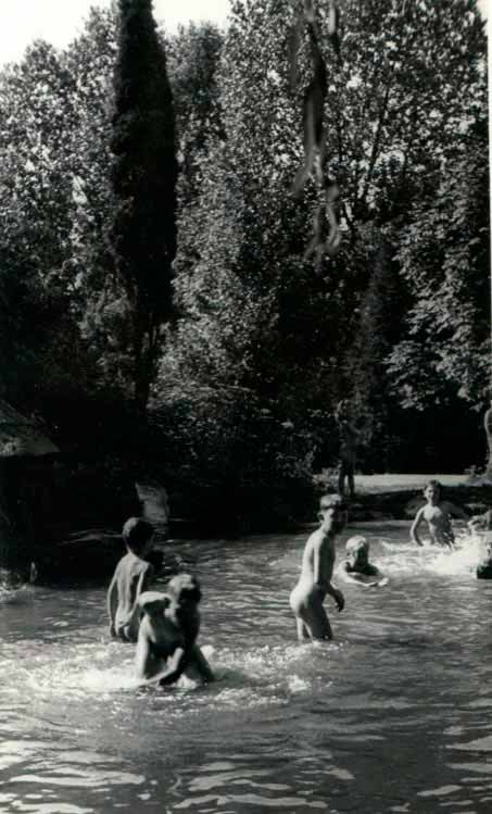 Nudist Camp (Нудистский лагерь), 1931