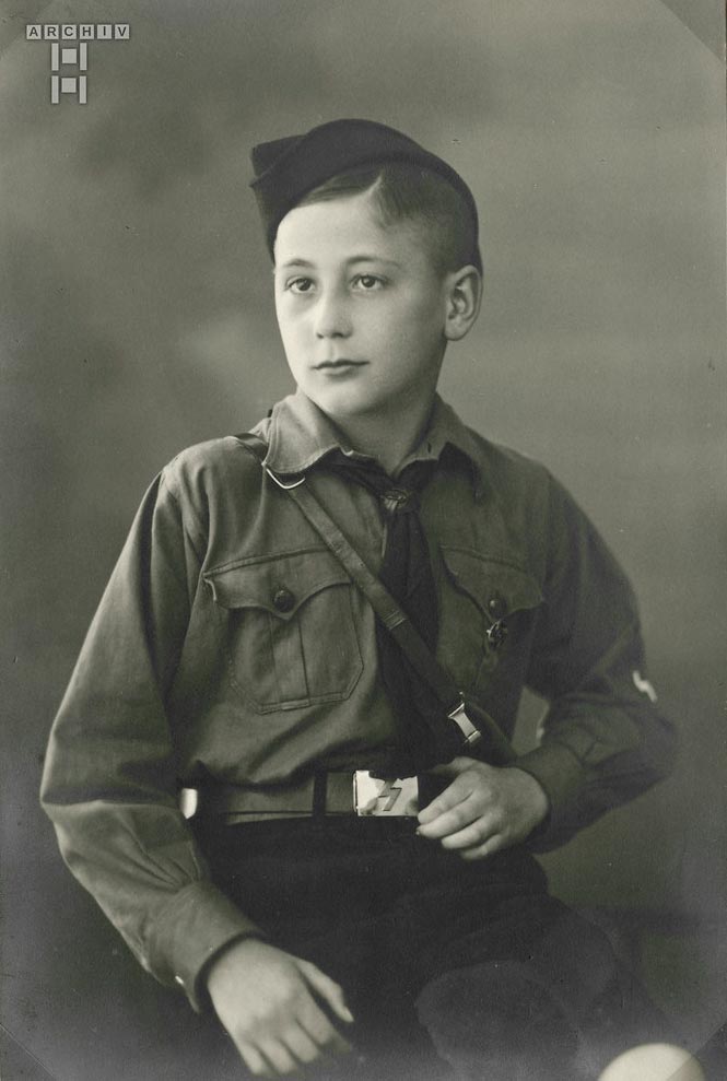 Hitlerjunge Günter Michael Buck (Гитлерюгендовец Гюнтер Михаэль Бак), 1930s