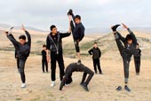 Boys take part in an open-air training session / Мальчики принимают участие в тренировке под открытым небом