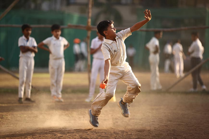 Young boys go through a training session at the PHCA Cricket Academy (Мальчики тренируются в Академии крикета ПХКА), February 2023