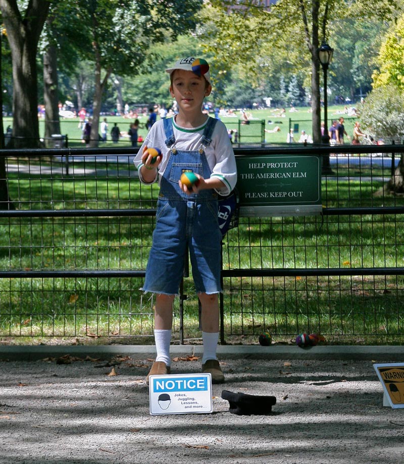 Boy illusionist (Мальчик-иллюзионист), 2008 